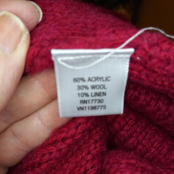 Merona Red Popcorn Stitch Toggle Front Cardigan - Picture 8 of 10